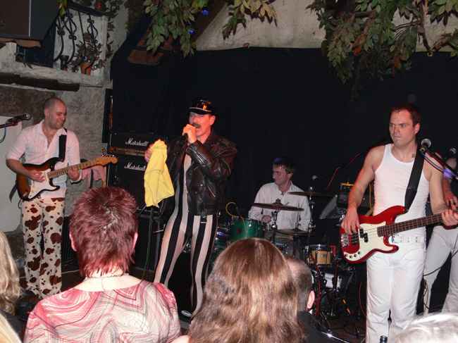 greatpretender0408 29