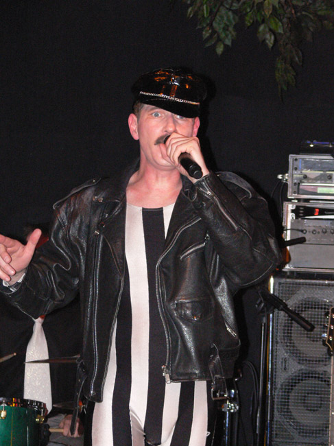 greatpretender09 001