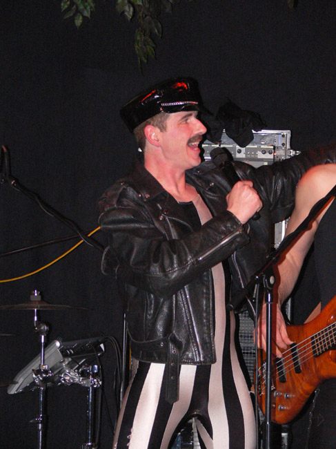 greatpretender09 002