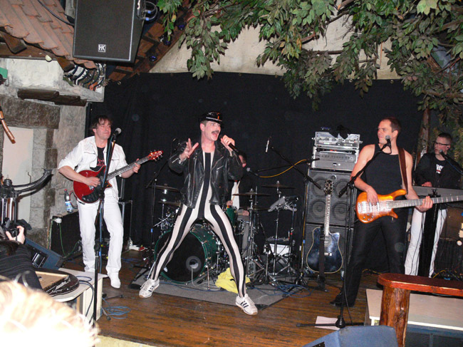 greatpretender09 003